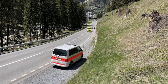 Davos GR: Selbstunfall eines Motorrades. Davos GR