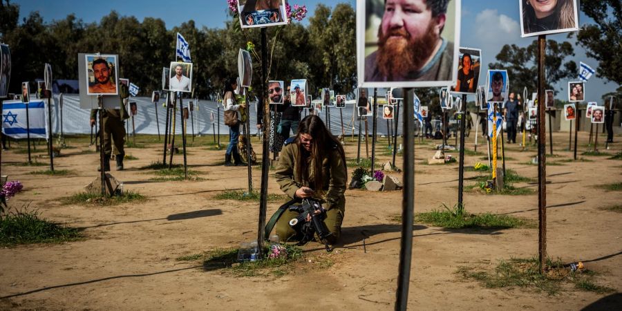 Angehörige der Opfer des Hamas-Massakers wollen in den USA Entschädigungszahlungen einklagen. (Archivbild)