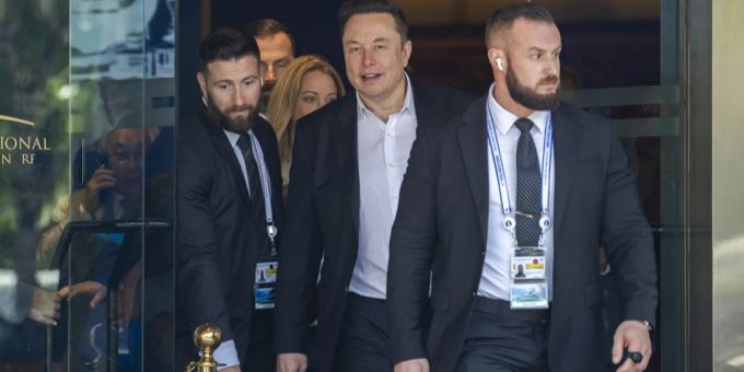 Elon Musk hat noch gut lachen ... Elon Musk