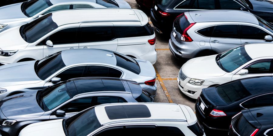 Gebrauchtwagen, Parkplatz, Autos