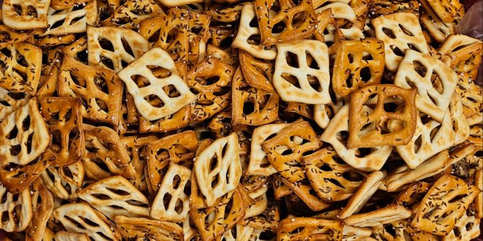 Das Basler Traditionsgebäck Sunnereedli wird hundert Jahre alt. Traditionsgebäck Sunnereedli