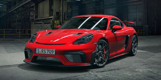 Porsche 718 Cayman GT4 RS