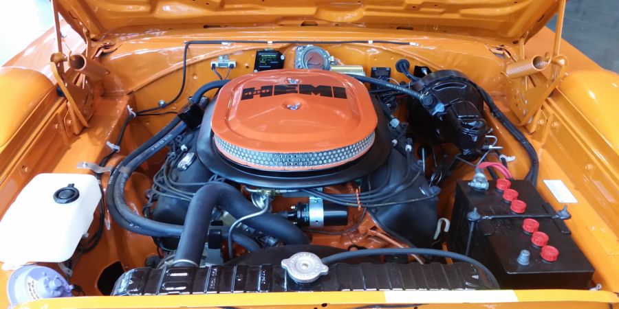 Plymouth Roadrunner Superbird V8