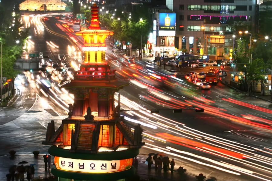 Seit 2012 lebt Choi in Seoul. Sie leidet immer noch unter den Folgen der Folter und ist auf Medikamente angewiesen.