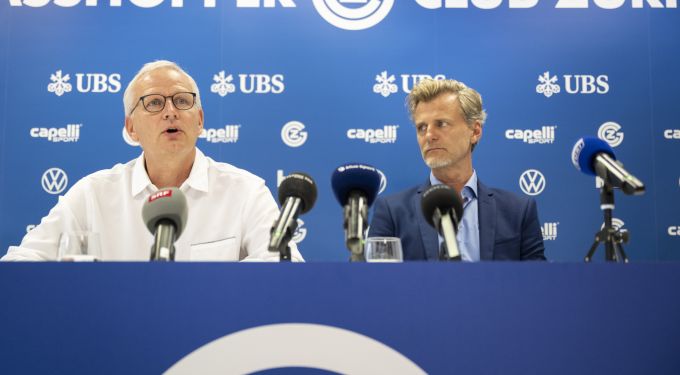 Sportchef Alain Sutter, rechts, und Harald Gärtner, Managing Director Europe von LAFC, informieren über die vergangene Saison und die künftige Entwicklung des Grasshopper Club Zürichs. GC