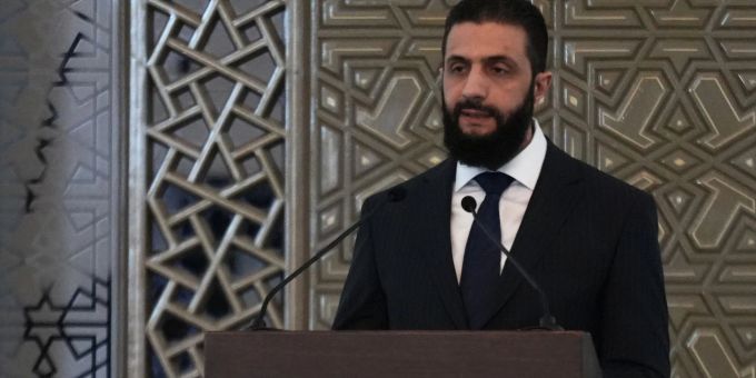 Ende März gab Präsident Ahmed al-Scharaa bekannt, wer der neuen Übergangsregierung angehören soll. (Archivfoto) Ende März gab Präsident Ahmed al-Scharaa bekannt, wer der neuen Übergangsregierung angehören soll. (Archivfoto)