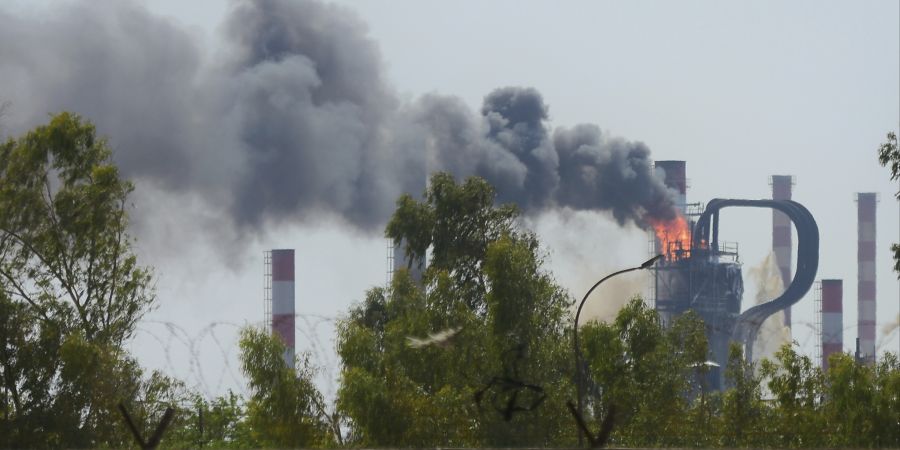 Iran Oil Refinary Fire