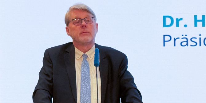 Hans-Eckhard Sommer