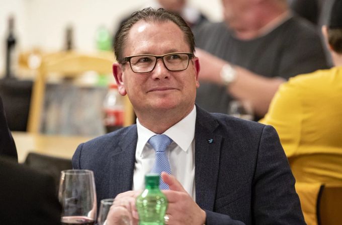 Rolf Jäggi fuhr mit etwas zu viel Alkohol im Blut Auto. Er bedaure den Vorfall sehr, sagt der Aargauer Politiker. Rolf Jäggi