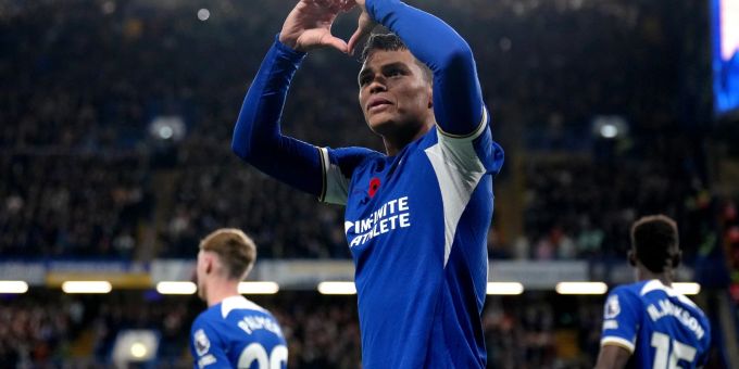 Thiago Silva wird den FC Chelsea zum Saisonende verlassen. Thiago Silva wird den FC Chelsea zum Saisonende verlassen.