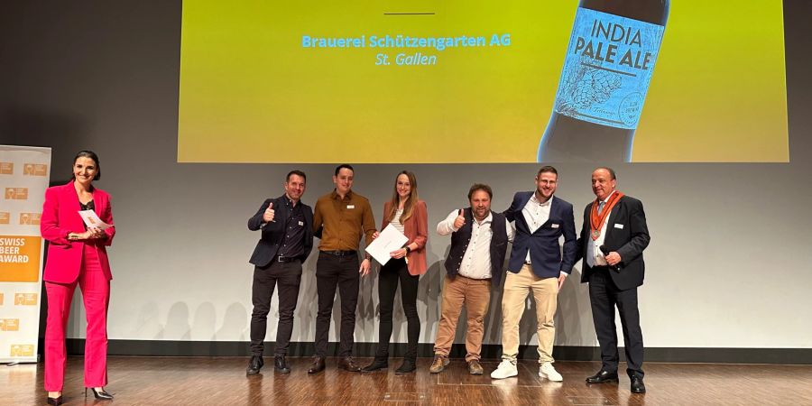 Glückliche Gewinnerin der Swiss Beer Awards 2024: Die Brauerei Schützengarten AG