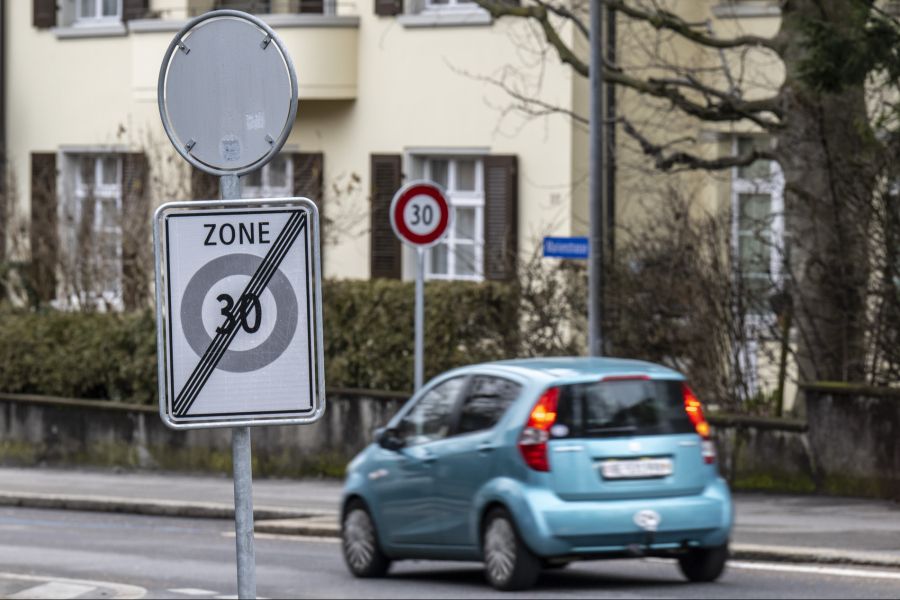 ... gerade an Hauptverkehrsachsen kommt es darum auch zu Umfahrten durch die Quartiere – auch das sorgt für Ärger.