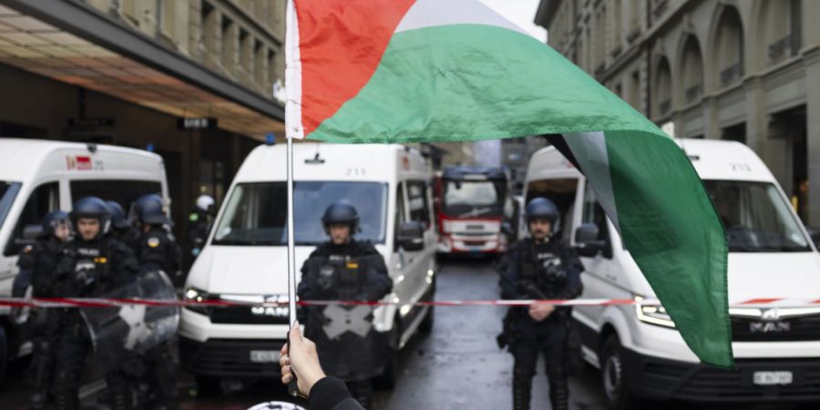 Die unbewilligte Kundgebung vom Sonntag findet am Jahrestag der Gaza-Demo vom 11. Oktober 2025 statt. (Archivbild)