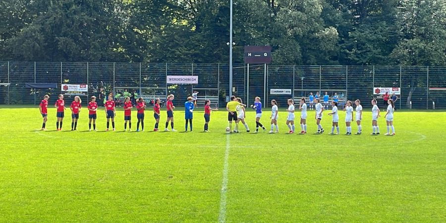 Die Teams letzten September in der Looren beim Begrüssung
