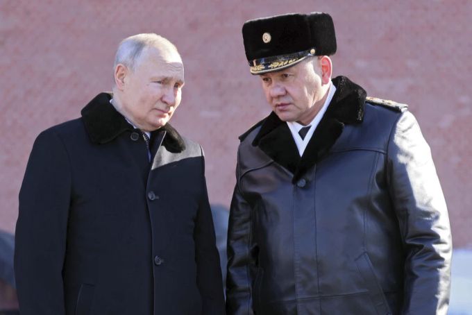 Sergej Schoigu wurde Mitte Mai dem Amt des russischen Verteidigungsministers entzogen. Wladimir Putin