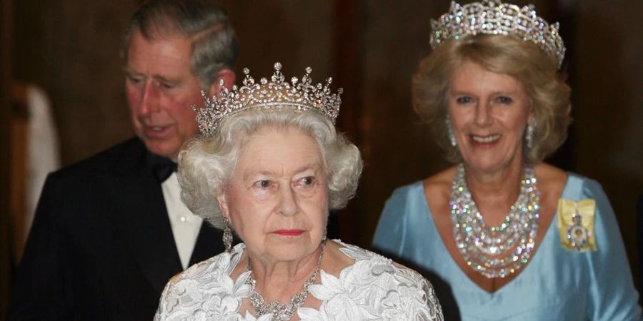 Camilla und die verstorbene Queen Elizabeth.