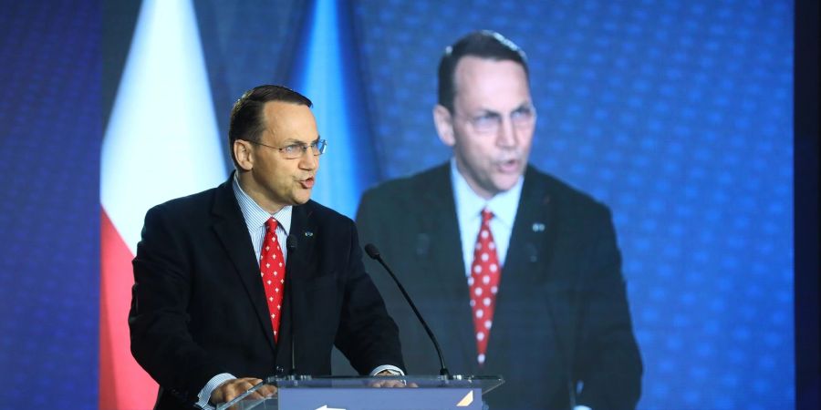 «Wenn man ankündigt, 100 Milliarden für Verteidigung auszugeben, würde ich erwarten, dass bis heute mehr von diesem Geld ausgegeben wird», sagt Radoslaw Sikorski.