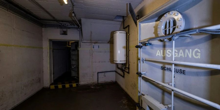 Einganz zu altem Atomschutzbunker in Berlin