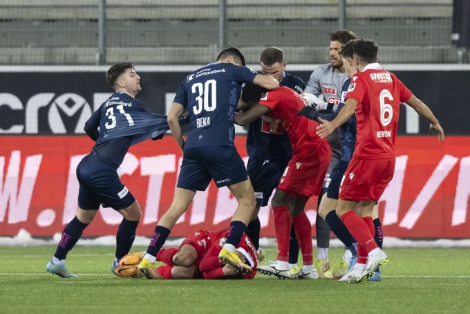 In der Verlängerung wird es zwischen dem FC Luzern und dem FC Thun im Cup-Achtelfinal richtig hitzig. FC Luzern FC Thun