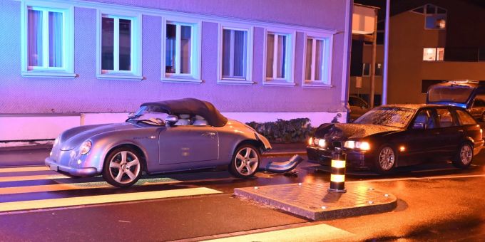 Aufprall zwischen zwei Fahrzeugen. St. Gallen
