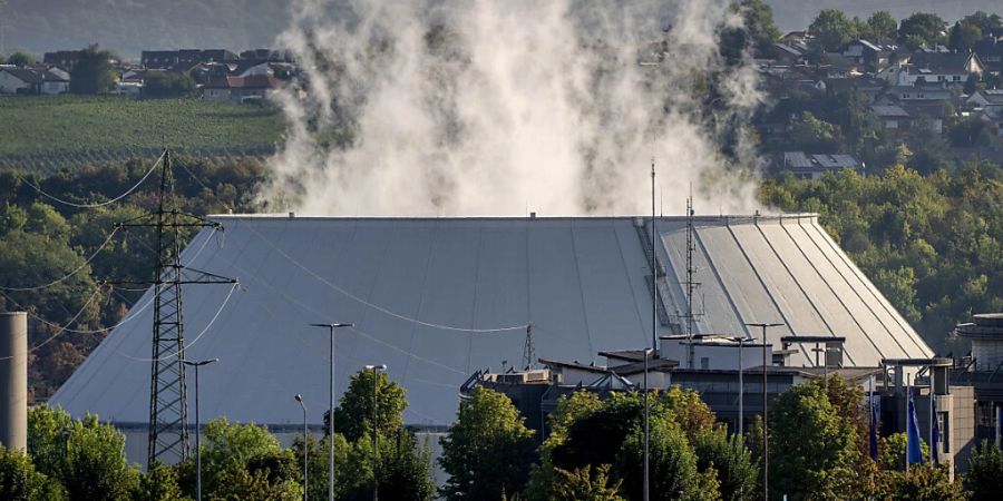 Das Atomkraftwerk Neckarwestheim 2 bleibt länger am Netz als geplant. (Archivbild).