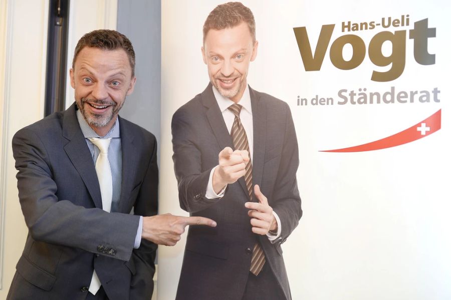 Hans-Ueli Vogt als Ständeratskandidat der SVP des Kantons Zürich an einer Medienkonferenz zum Werkplatz und Wirtschaftsstandort Schweiz, in Zürich am 19. August 2015.