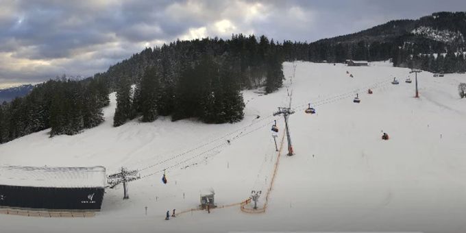Die grünen Flecken im Skigebiet Wildhaus SG sind verschwunden. silvester