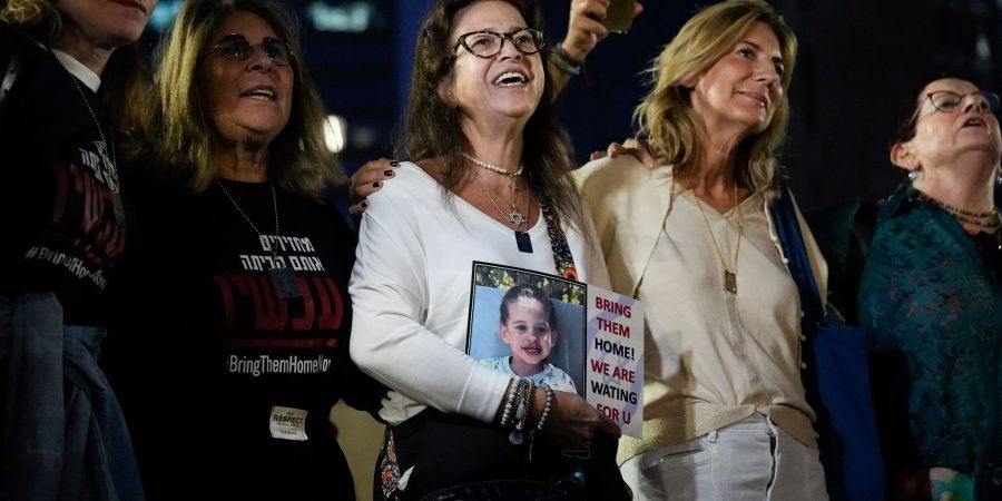 Grosse Freude in Tel Aviv über die Freilassung der israelischen Geiseln.