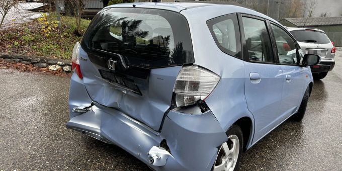 In St. Gallen - Auffahrkollision fordert Sachschaden