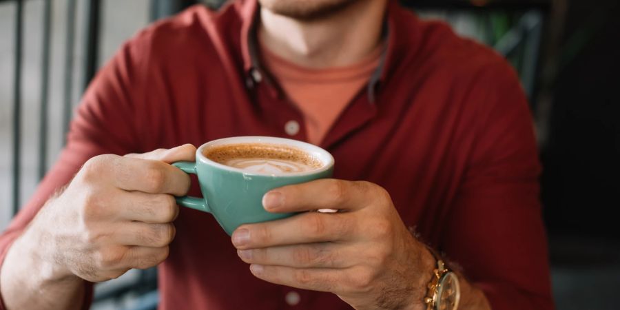 Kaffee am Morgen können Sie durch Schlammwasser ersetzen.