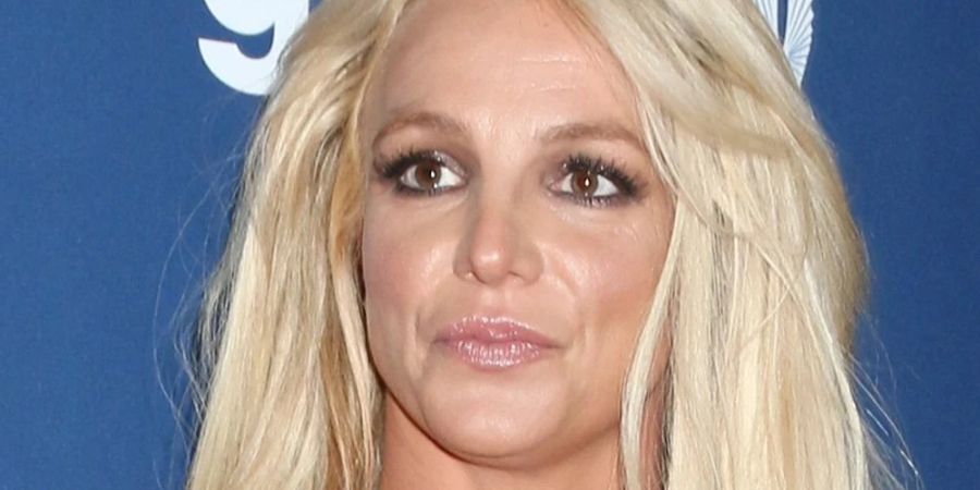 Britney Spears enthüllt eine Story nach der anderen aus ihrem Leben.