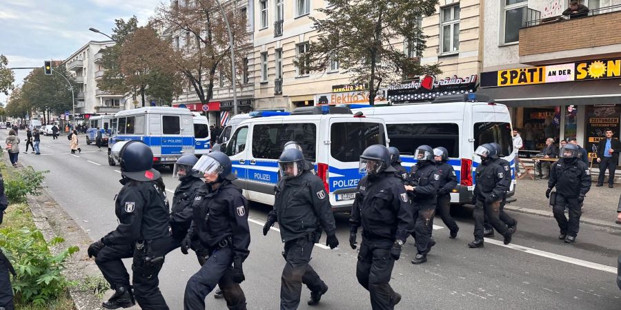 Bundesweit zählte das Bundeskriminalamt (BKA) nach Angaben vom Dienstagabend seit dem Hamas-Angriff am 7. Oktober mehr als 2600 Straftaten im Zusammenhang mit dem Nahost-Konflikt.