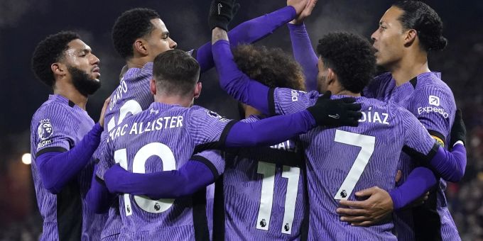 Liverpool bleibt durch den Sieg bei Sheffield United an Arsenal dran. Liverpool bleibt durch den Sieg bei Sheffield United an Arsenal dran.
