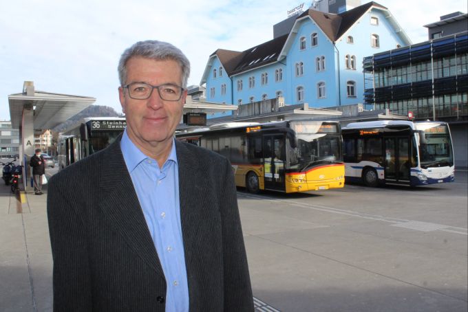 Kernanliegen von André Guntern sind die Sicherheit für Fussgänger und Velofahrer sowie ein möglichst autofreier Bahnhofplatz als zentrale Verkehrsdrehscheibe. André Guntern die Grünen Baar