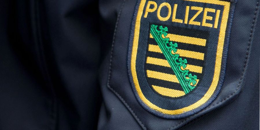 Empörung beim Innenminsiter: Das Verhalten der MEK-Beamten in Leipzig sei unentschuldbar und habe in der sächsischen Polizei nichts zu suchen.