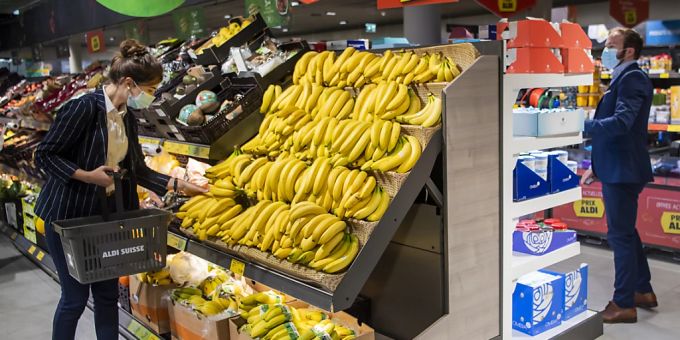 Der Anteil von Bio-Produkten im Sortiment von Aldi Suisse beträgt laut Firmenchef Jérôme Meyer rund 10 Prozent. (Archivbild) Der Anteil von Bio-Produkten im Sortiment von Aldi Suisse beträgt laut Firmenchef Jérôme Meyer rund 10 Prozent. (Archivbild)