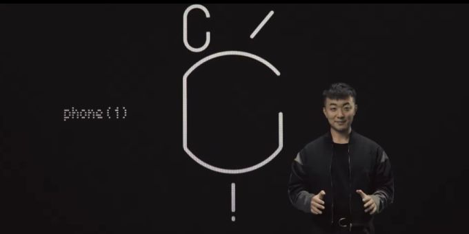 Carl Pei präsentierte stolz das Konzept rund um das Nothing Phone (1). Nothing Phone (1) Konzept