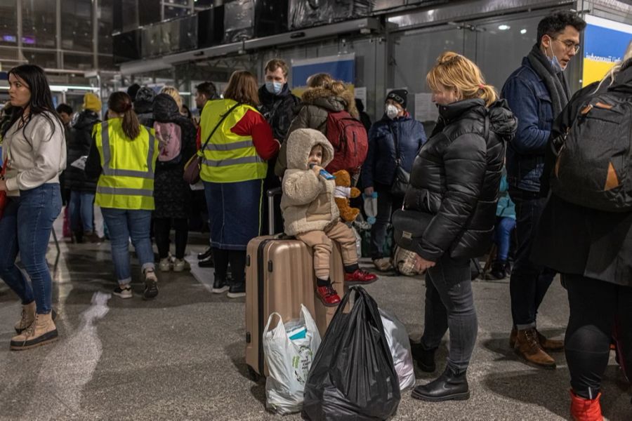 Unter den Flüchtigen sind auch viele Kinder.