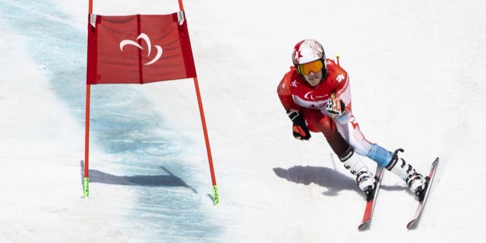 Paralympics - Théo Gmür fährt im Super-G an den Medaillen vorbei