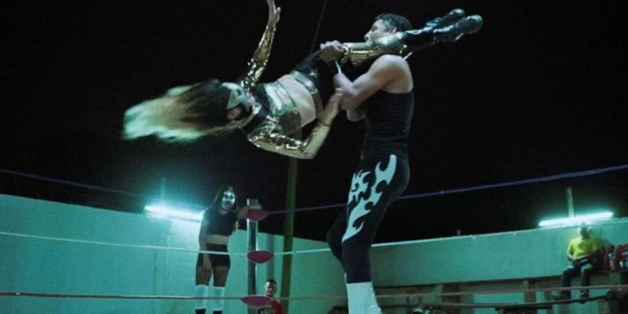 «Baby Star» bei einem Lucha-Kampf im Film «Luchadoras». Foto: ---/missingFILMs /dpa