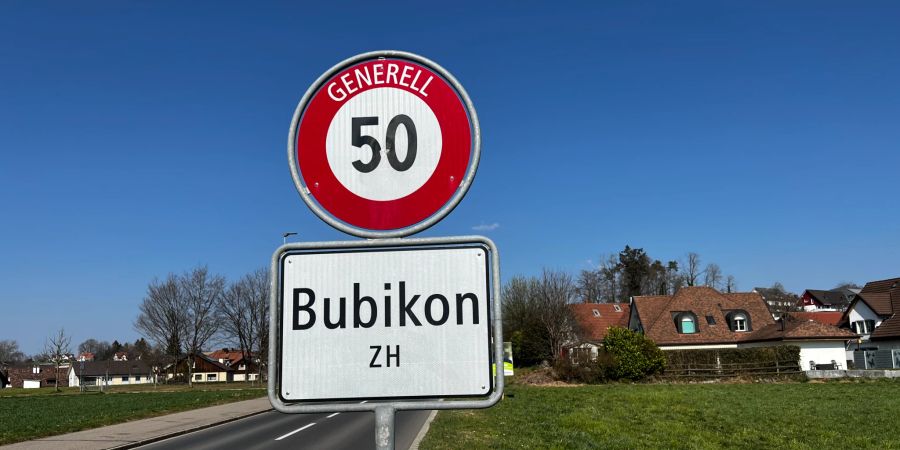 Ortsschild der Gemeinde Bubikon. - Kanton Zürich