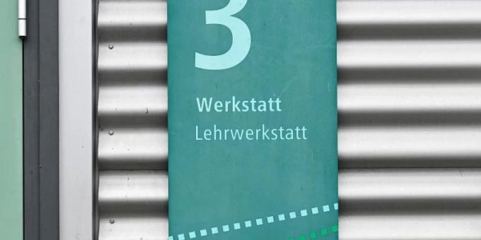 Die Corona-Pandemie hat laut IAB dazu geführt, dass ingesamt weniger Jugendliche ausgebildet worden sind (Symbolbild). Foto: Jens Kalaene/dpa-Zentralbild/ZB Die Corona-Pandemie hat laut IAB dazu geführt, dass ingesamt weniger Jugendliche ausgebildet worden sind (Symbolbild). Foto: Jens Kalaene/dpa-Zentralbild/ZB