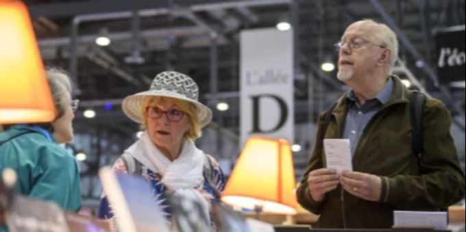 Leserinnen und Leser in der Romandie schätzen ihre Autorinnen und Autoren. Dank Übersetzungen finden literarische Trouvaillen von Philippe Jaccottet, José-Flore Tappy, Bruno Pellegrino oder Frédéric Pajak auch in der Deutschschweiz ihre Liebhaber. (Archivbild)