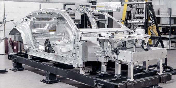 Die neue Konstruktion von Polestar aus Aluminium soll einen grossen Sprung in der Elektromobilität sorgen. polestar racing