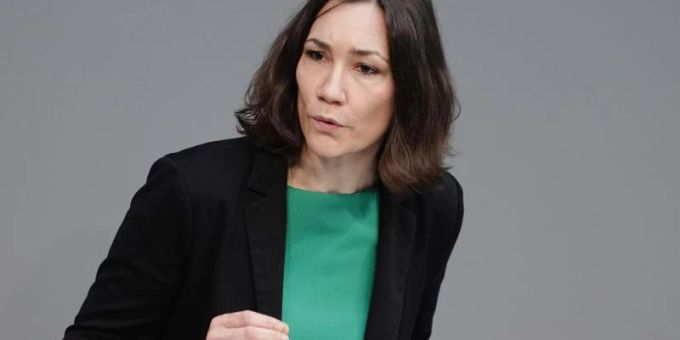 «Weiter regelmässig und verbindlich testen»: Anne Spiegel. Foto: Kay Nietfeld/dpa «Weiter regelmässig und verbindlich testen»: Anne Spiegel. Foto: Kay Nietfeld/dpa
