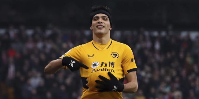 Raúl Jiménez gehört zu den Stars bei den Wolverhampton Wanderers. Wolverhampton Wanderers