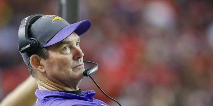 Mike Zimmer, Chefcoach der Minnesota Vikings, musste seinen Posten nach acht Jahren räumen. Foto: Erik S. Lesser/EPA/dpa Mike Zimmer, Chefcoach der Minnesota Vikings, musste seinen Posten nach acht Jahren räumen. Foto: Erik S. Lesser/EPA/dpa