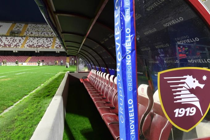 Ein Blick in das Stadio Arechi in Salerno. Serie A