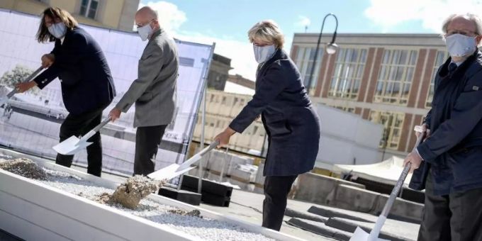 Johannes Milla (l-r), Norbert Lammert, Monika Grütters und Wolfgang Thierse beim Spatenstich für den Bau des Freiheits- und Einheitsdenkmals. Foto: Britta Pedersen/dpa-Zentralbild/dpa Johannes Milla (l-r), Norbert Lammert, Monika Grütters und Wolfgang Thierse beim Spatenstich für den Bau des Freiheits- und Einheitsdenkmals. Foto: Britta Pedersen/dpa-Zentralbild/dpa