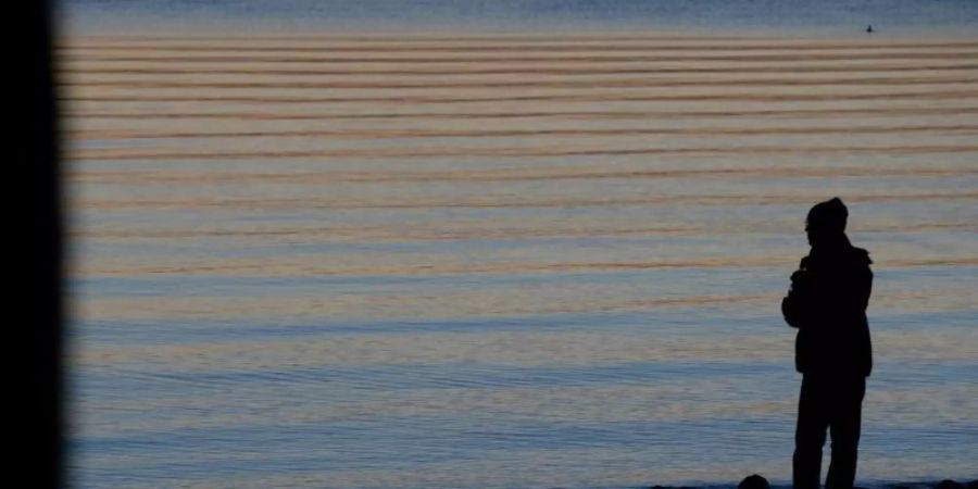 Vor allem bei jungen Menschen verzeichnen Psychologen einen Anstieg bei depressiven Symptomen. Foto: picture alliance / dpa